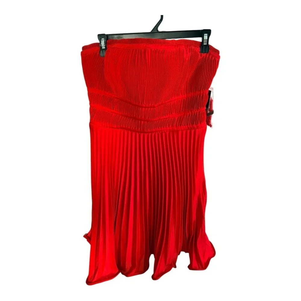 NWT Women's Taylor Strapless Sunburst Pleated Dress SZ 12 Red party - Picture 9 of 14